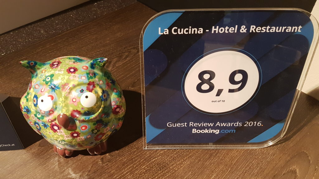 booking com guest review award 2016